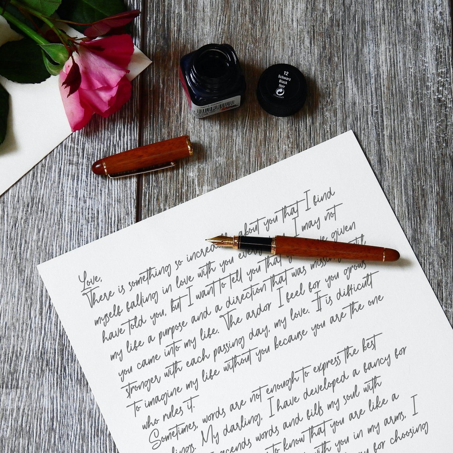 Liefdes brief, brief met hand geschreven letter type met personaliseerde tekst in luxe envelop verzegeld met Gratis Verzendenlakzegel