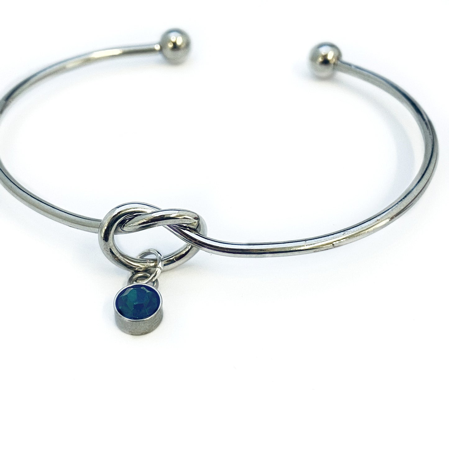 May Emerald Birthstone Bracelet, Personalized Bridesmaid Gift, May Birthday Gift, Emerald birthstone, May Jewelry, May birthstone charm,