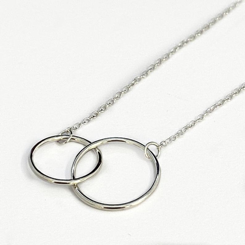 Nicht cadeau, cadeau van tante, goud zilver Rose goud, nichtje Grad, Infinity ketting, nichtje verjaardag, dubbele cirkel ketting, nichtje afstuderen