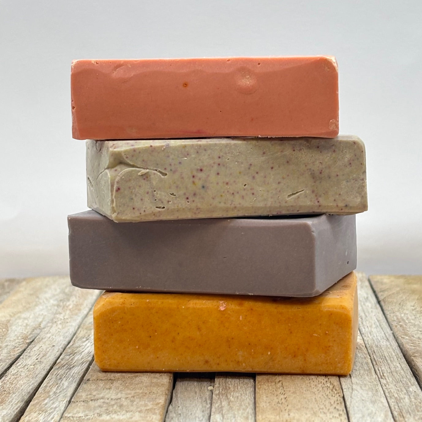 Set van 4 Plasticvrij Beef Tallow Rundervet zeep voor mannen Turmeric, Sand, Cement en Brick 2